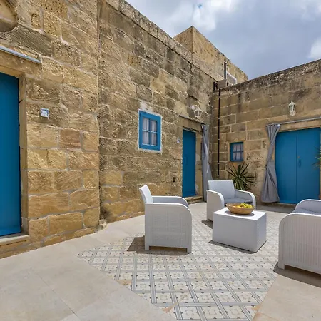 Guest house 6 - Family X 3 By Solea Gharb (Gozo)